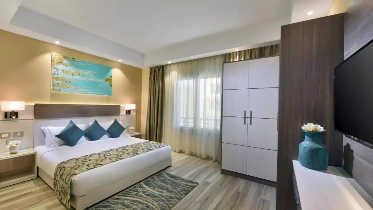 الفندق توليب الجلالة ماجستيك - العين السخنة